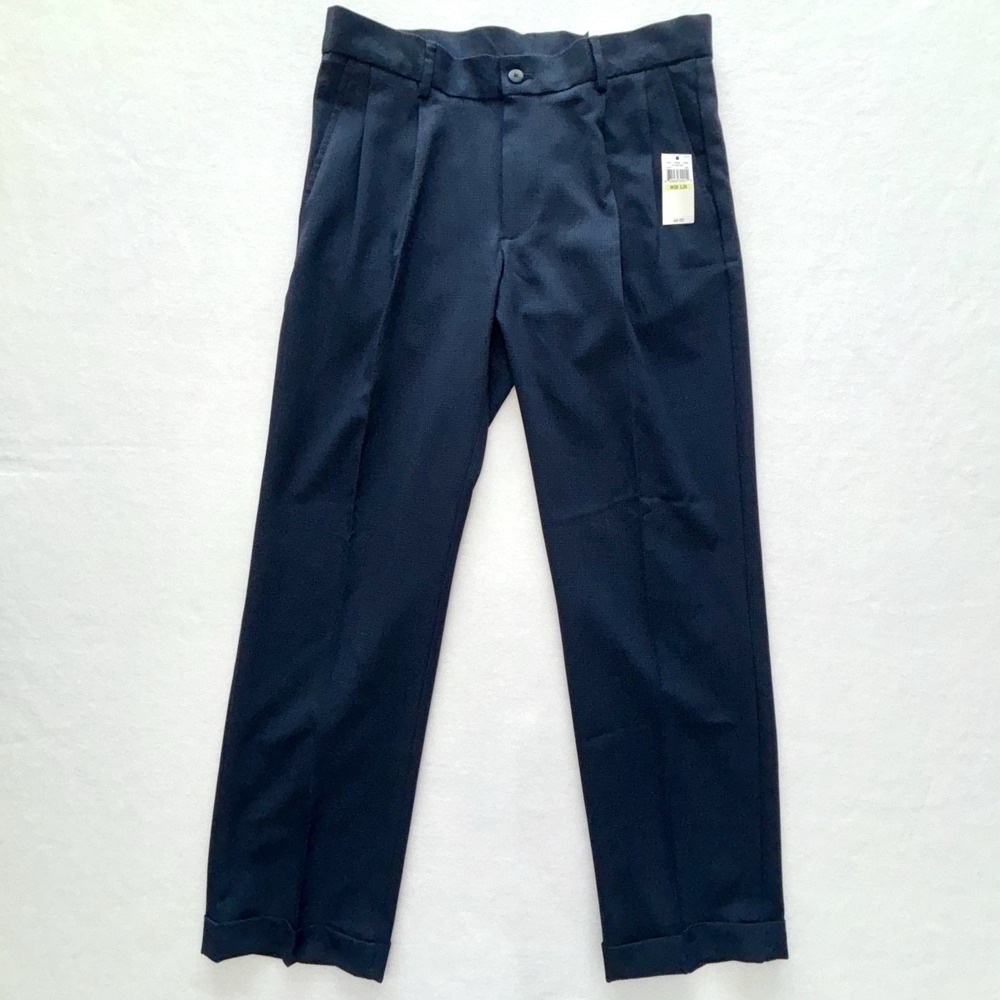 Van Heusen Traveler Men's Dress Pants 30x30 Navy Blue Pattern Pleated Cuffed NWT